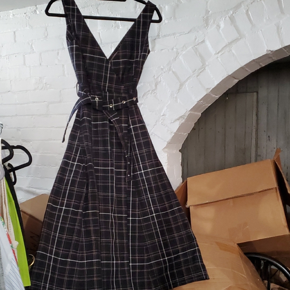Sz 40 NwT $840 MRZ Black Sleeveless V-Neck A-Line Midi Dress